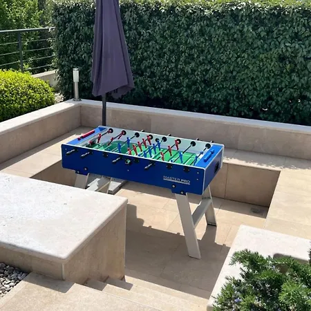 فيلة Luxury Quadra *