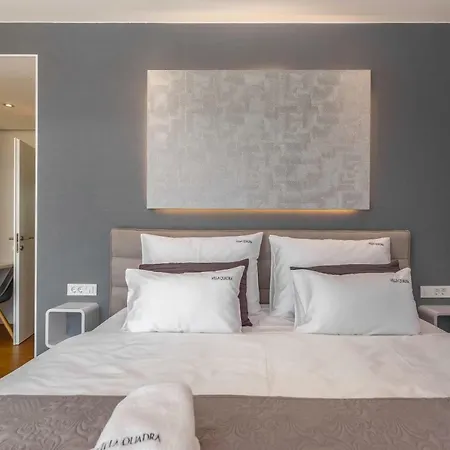 فيلة Luxury Quadra Pinezići