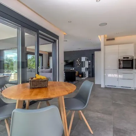 Willa Luxury Quadra Pinezići