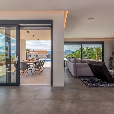 Luxury Quadra
