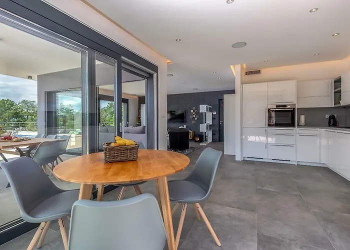 Villa Luxury Quadra Pinezići