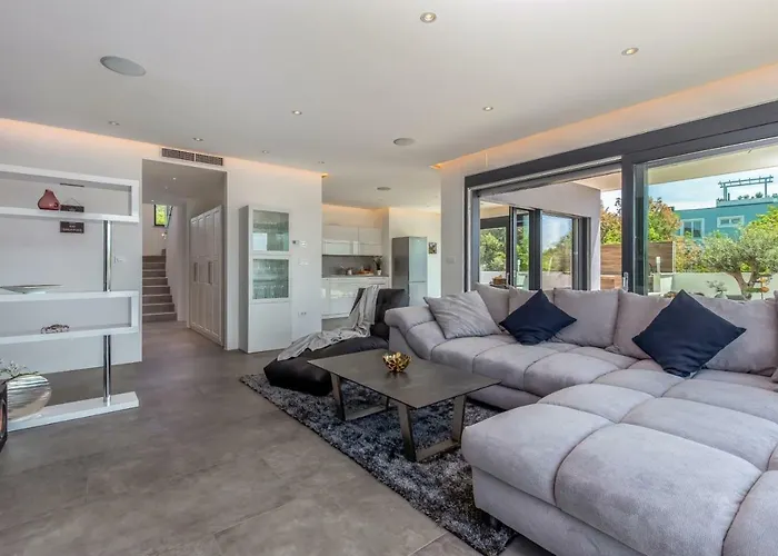 Luxury Quadra