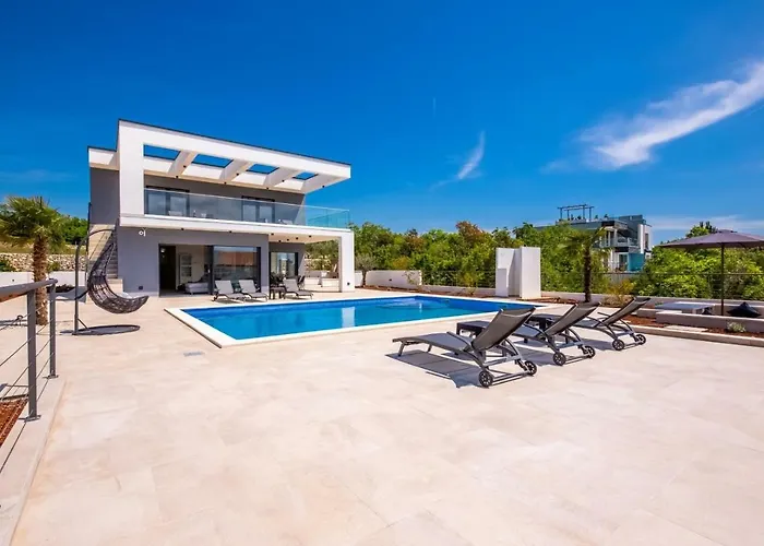 Luxury Quadra