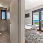 Luxury Quadra *