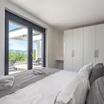 Luxury Quadra * Pinezići