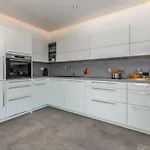 Luxury Quadra *