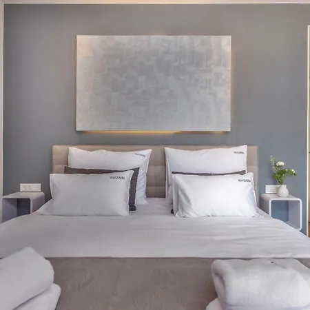 Vila Luxury Quadra